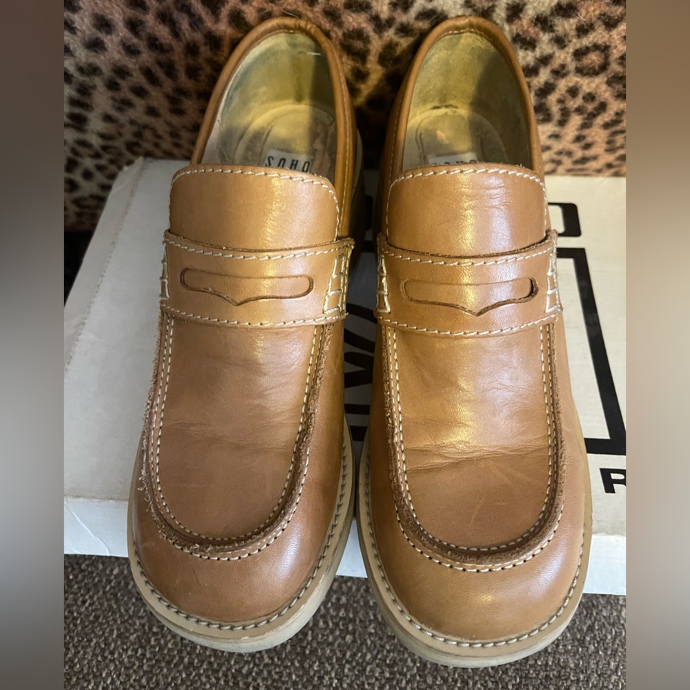 $10 Beige, Tan Leather Penny Loafers, size 8